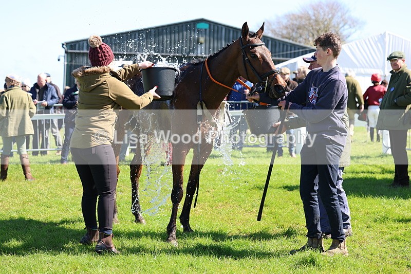 3E7A4938 - Race 1 Hunt Members