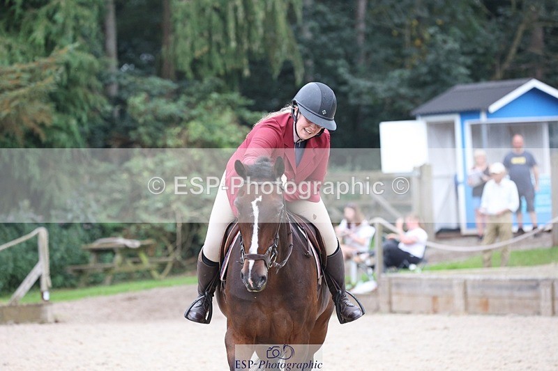 230908-182019-03707 - Cls 9 Snr Newcomers & 1.10m Open