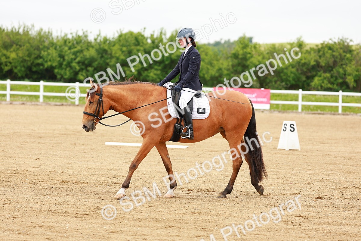 SBM_004913 - Class 15 - Novice 5