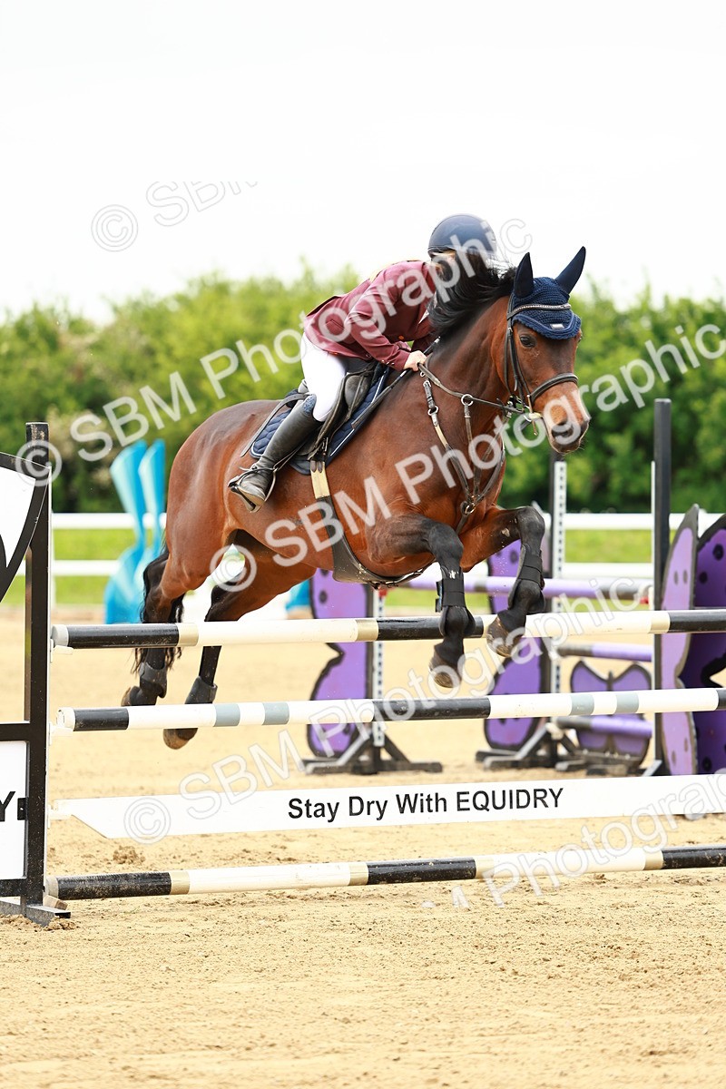SBM_001060 - Class 4 - Senior Newcomers - 1.10m