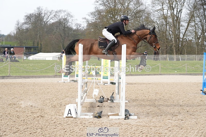 260322A-132444-01838 - 12 Newcomers 1m 10 Open