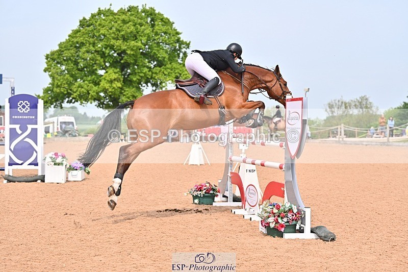 260509-110611-01819 - Cls 26a Snr Foxhunter
