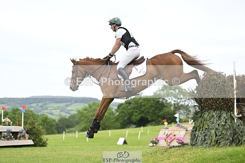 240525-154327-16870 - 223-MORNINGSTAR_VAN_ALTRIDO-Max_Warburton