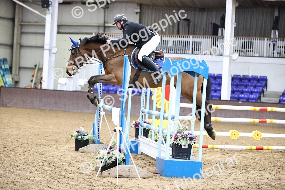 SBM_005599 - Class 17 - Senior Newcomers 1.10m