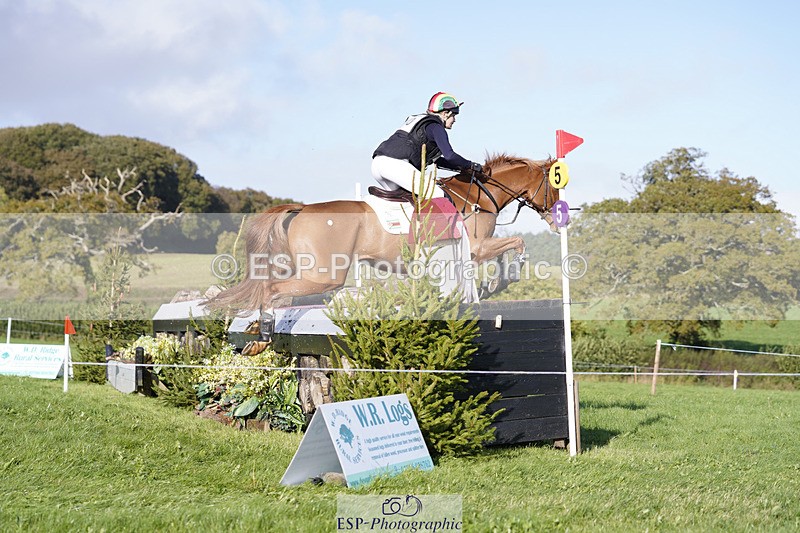 241025-110436-06192 - 010-Julia.Norman-SCOTCH.ON.THE.ROCK'Z