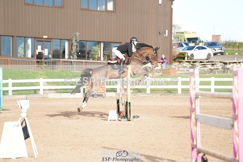 251108-142809-02855 - Cls 16 Snr 1.30m and 1.40m