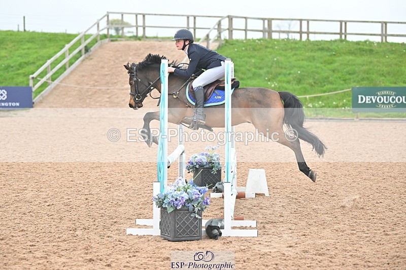 240505A-090458-03386 - Cls 1 Pony Intro 70cm