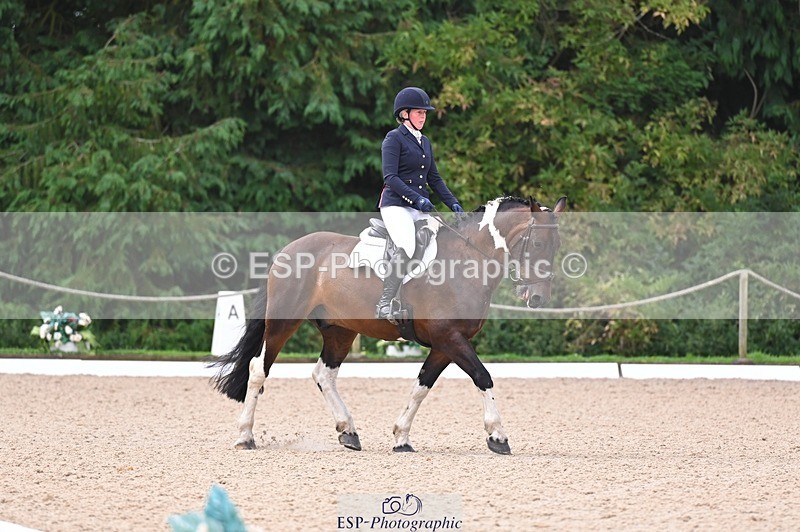 240809-102639-00186 - 112-Caroline.Hutchens-Clogorrow's.Socky