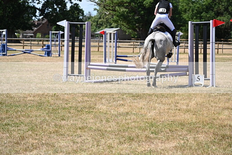 WJ6_5839 - Class 13 Novice 60cm
