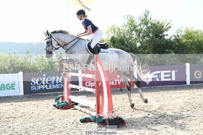 250725-170701-04094 - Cls 10 1.05m Amateur Quali