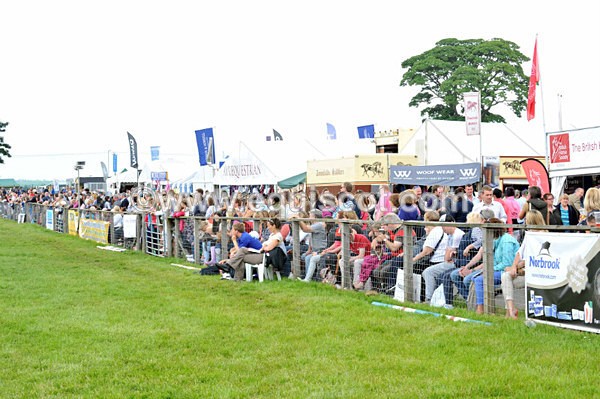 EQUISCOT 9284 - A WEE PEEK AT RHS 2013