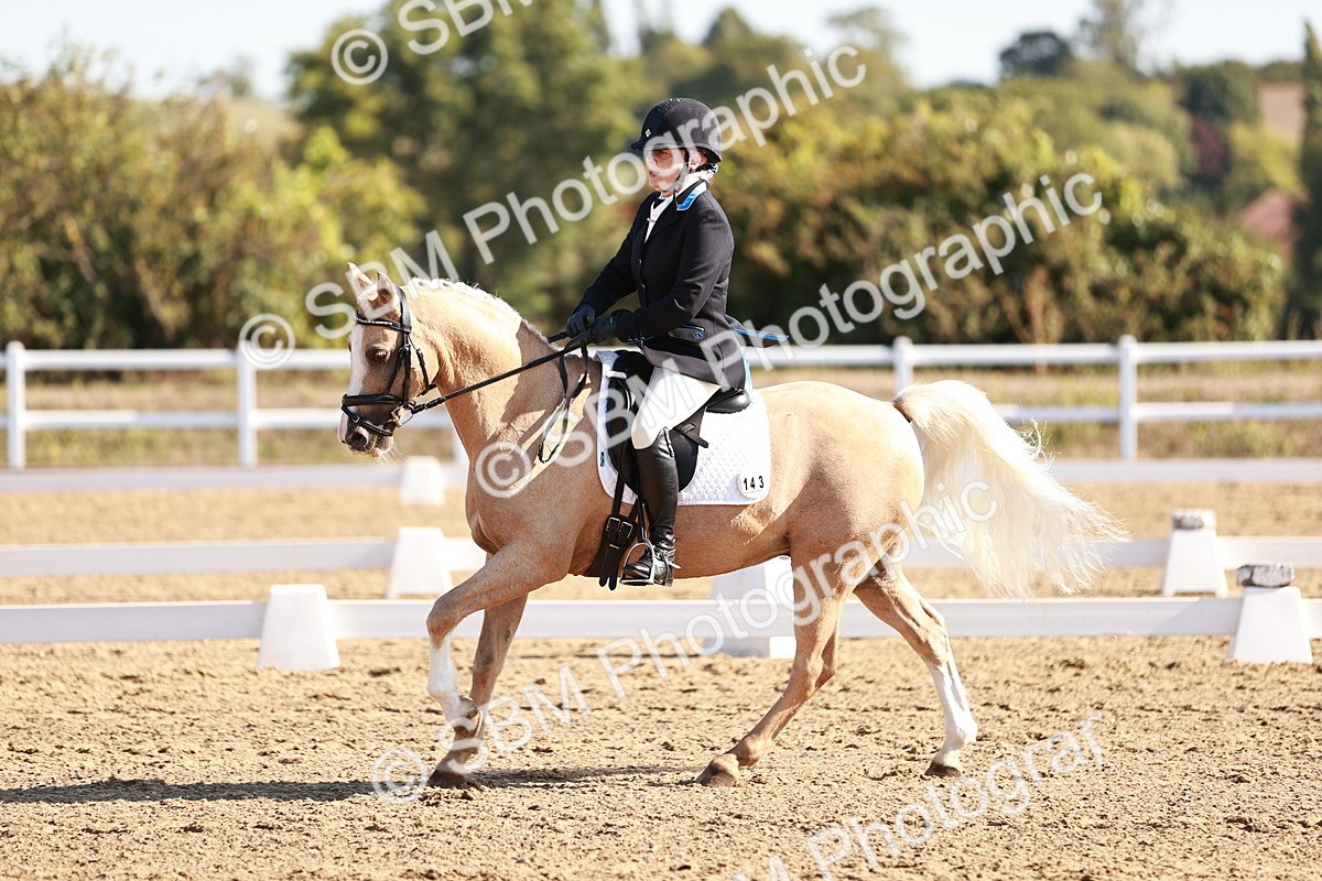 SBM_004354 - Class 12 - Novice 5 - 9.07-10.10