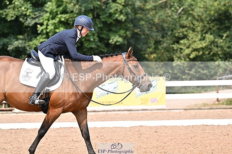 250816-140532-05267 - 151-Shona.MclauchlanLuca.Me.Go