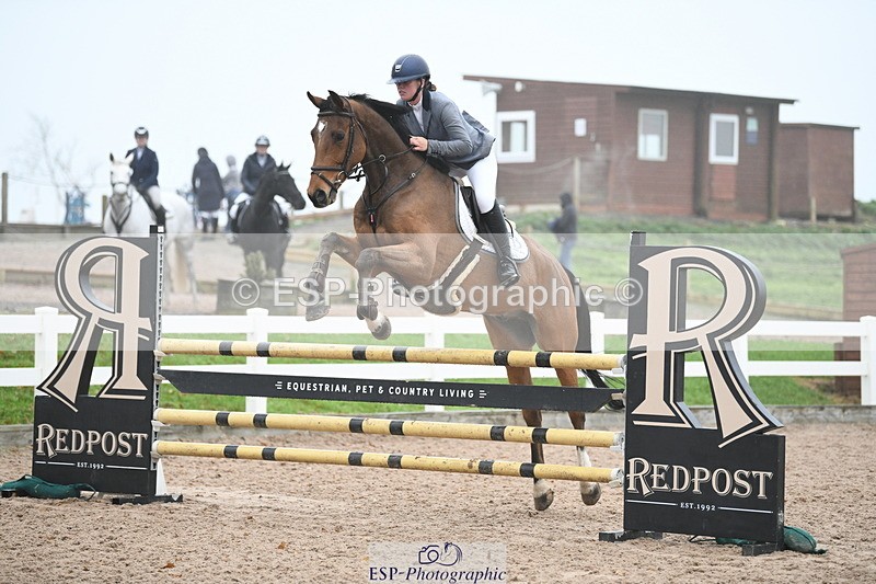 241103A-112445-07785 - SUN Cls 21 Snr Newcomers and 1.10m Open