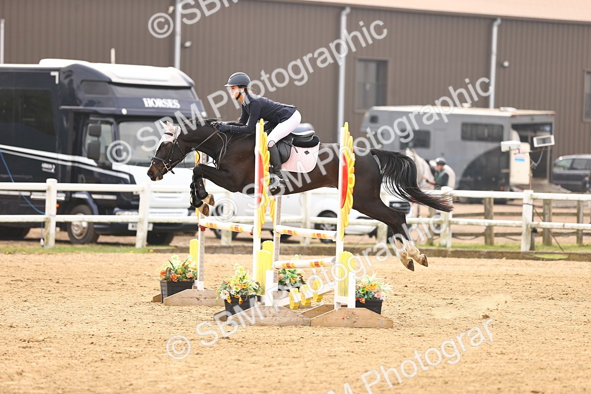  - Class 15 - Senior British novice - 90cm