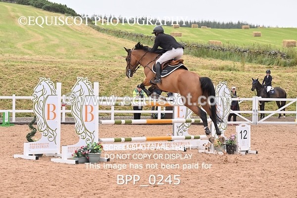 BPP_0245 - CLASS 25 SUN HOYS Redpost Equestrian Senior Foxhunter Second Round