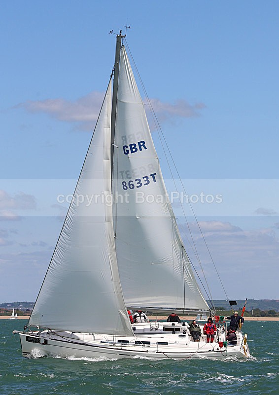 130601 GBR8633T WT7A9848 - ROUND THE ISLAND RACE - 1st June 2013
