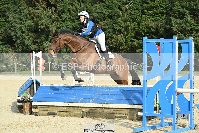 250309A-141209-01620 - Cls 03 90cm 13.50 to CW