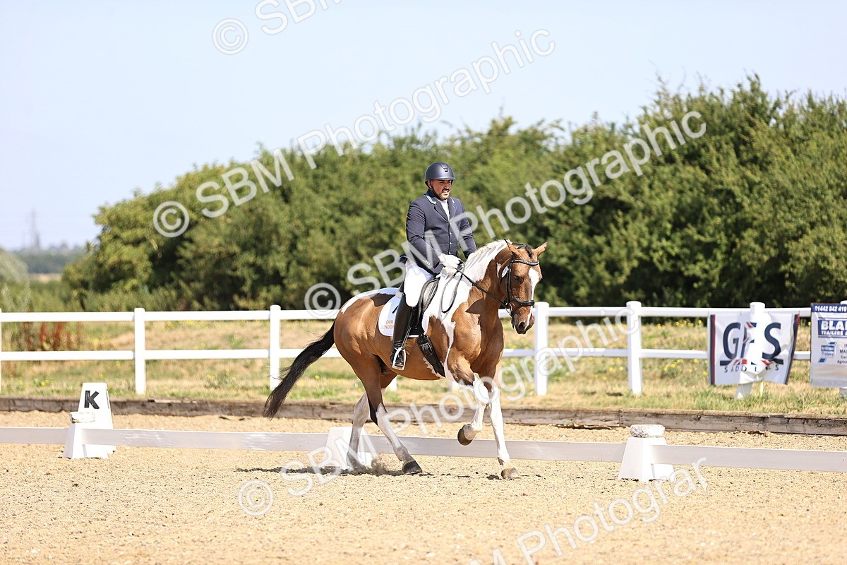 SBM_009305 - Novice 5 - 9.50-10.53