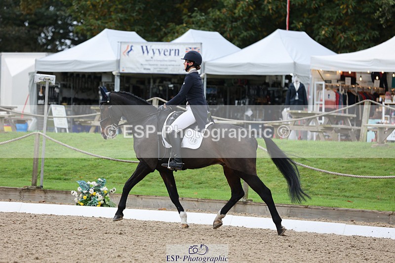 241024-094554-01153 - 130-Imogen.White-BE.TOUCHABLE