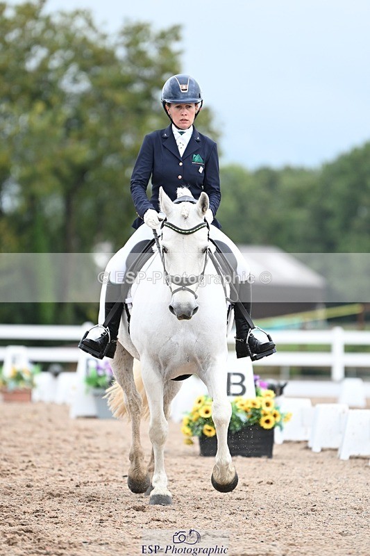 250907-123827-08384 - 067-Laura.PercyConobola.Cascade