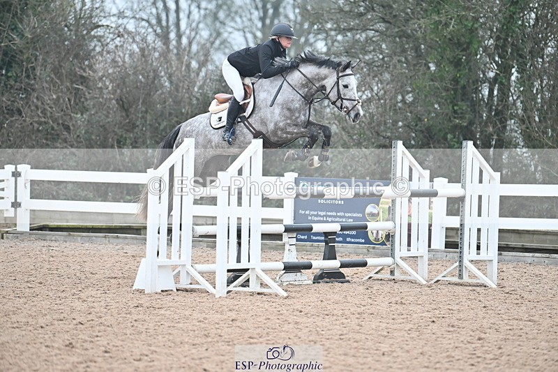 240113A-131132-02138 - Cls 12 Newcomers and 1.10m Open