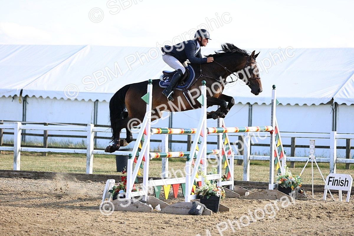 SBM_015948 - Class 18 - Senior 1.35m Open