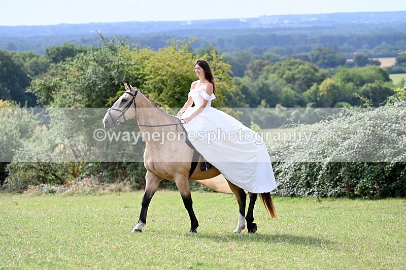 WJ7_5555 - Zoe & Fred Wedding Dress Shoot 09-08-25
