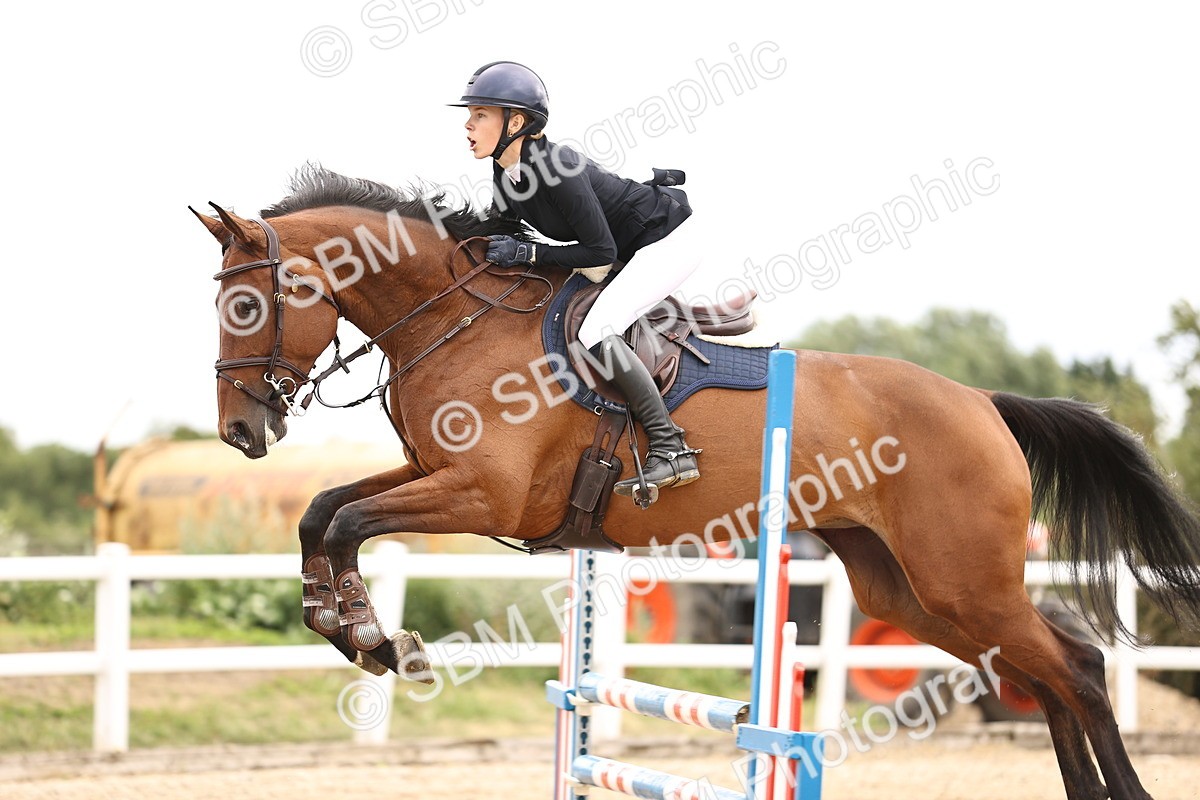 SBM_003240 - Class 21 - Senior Newcomers - 1.10m