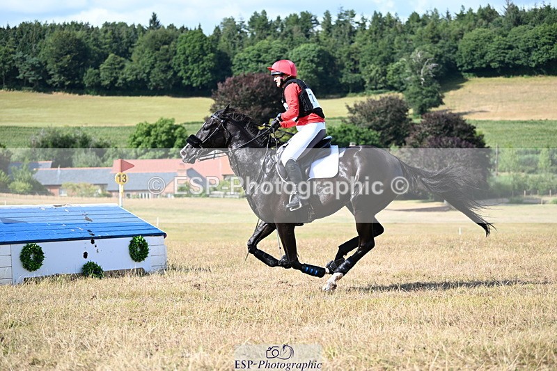 250803A-162627-16980 - Q-756-Sarah.Whitehead-SHAKE.HIM.UP