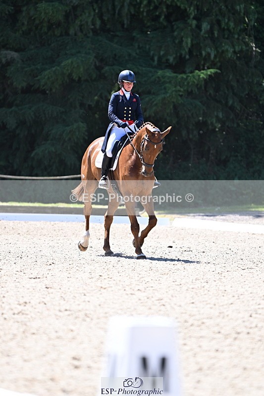 250522A-122546-03728 - C-202-Kitty.King-MBF.REDHOUSE.EVOQUE