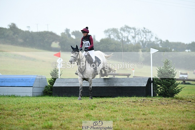 250830-151708-04294 - F-274-Isabella.Bonney