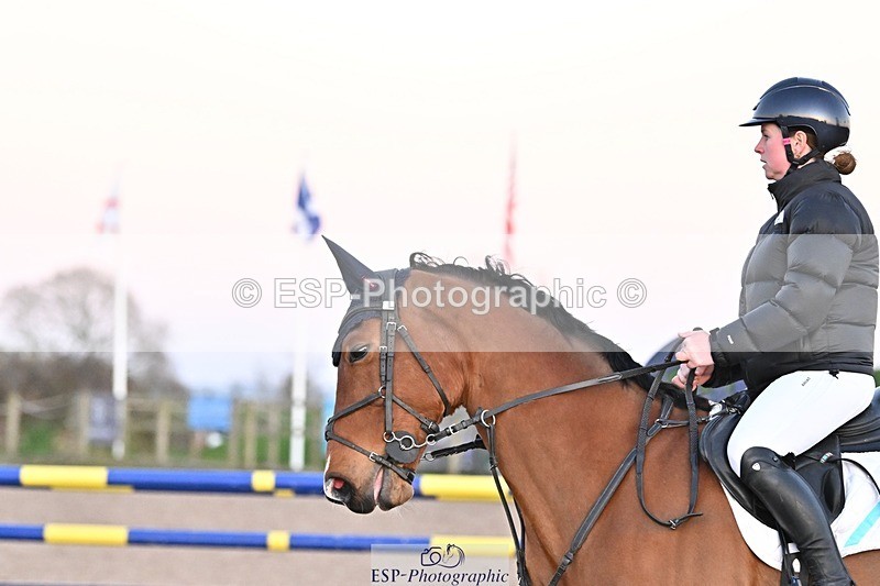 250401-194021-01094 - 100cm Cl;asses