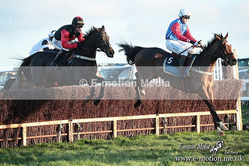 PtP 301125  0956 - Hursley Hambledon Point-to-Point Larkhill Racecourse 30/12/2025