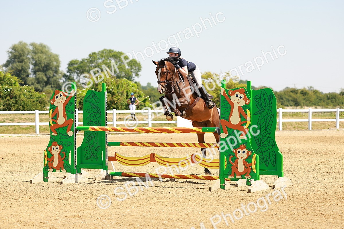 SBM_001402 - Class 4 - Senior Newcomers - 1.10m