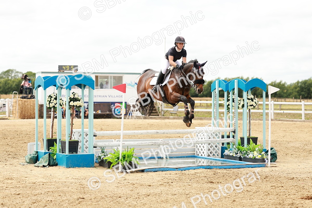 SBM_018950 - Class 21 - Senior Newcomers Championship 2d Rd