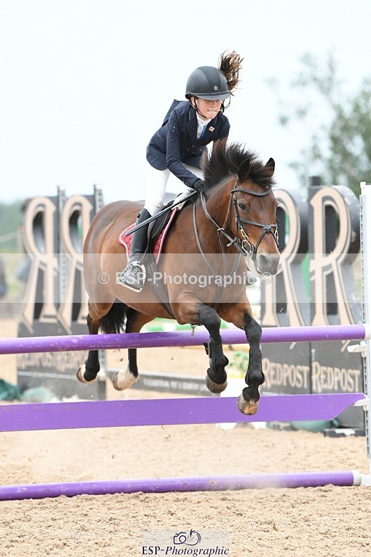 250807-110129-00404 - 90cm Round 1