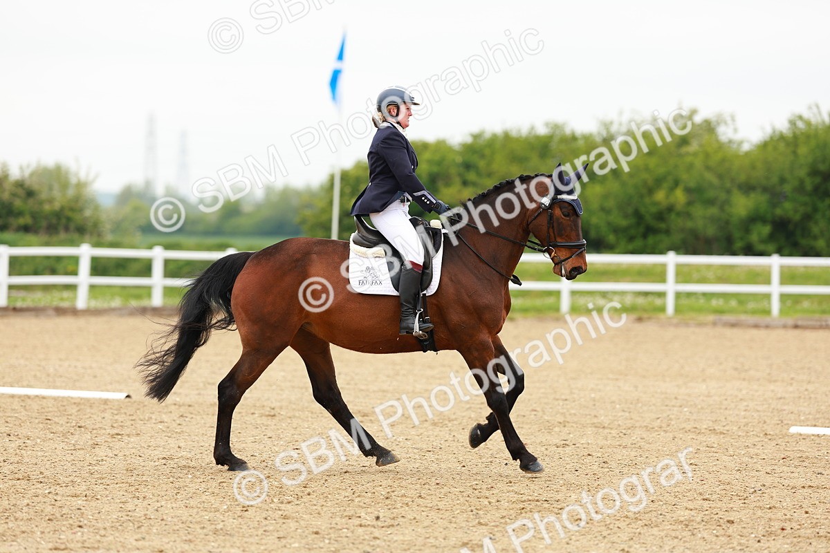 SBM_005050 - Class 16 - Novice 6