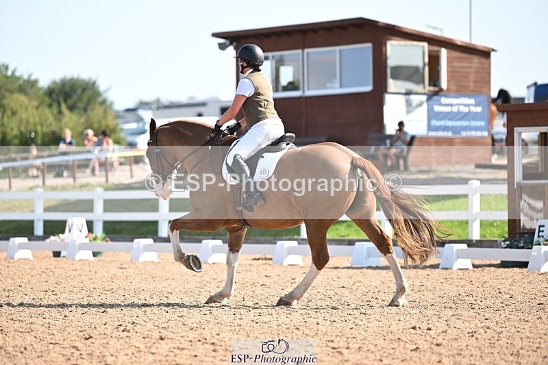 250816-101927-03346 - 048-Kirsty.ClackworthyStitch