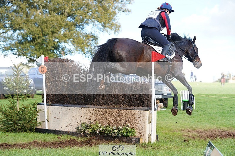 231021-154810-20259 - 503-JAGUAR.MAID-Isobel.Lole-SC+XC