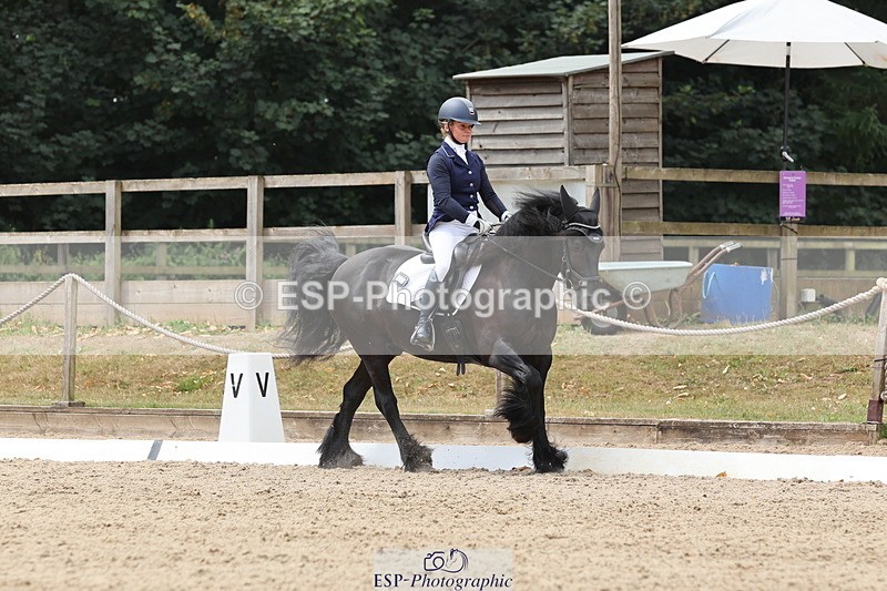 250718A-122132-01102 - 064-Marina.Greenaway-Hynholme.Gladiator