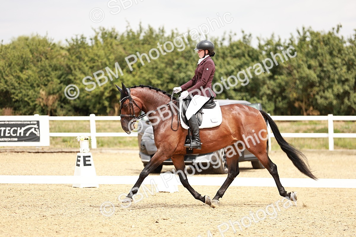 SBM_003092 - Class 6 - Novice 6 Silver - 11.34-12.20