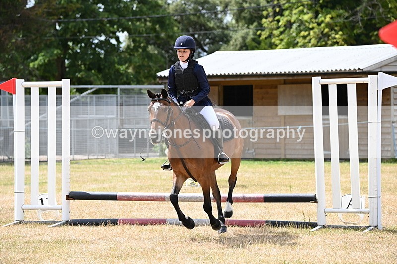 WJ6_5268 - Class 12 Minimus Jumping 45cm