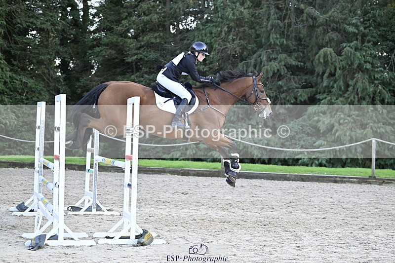 251005A-173105-05366 - Cls 11 Open 1m-1.05m