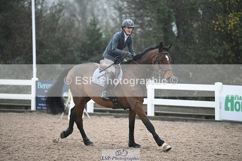 241103A-111039-07705 - SUN Cls 21 Snr Newcomers and 1.10m Open