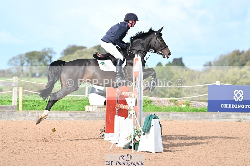 231014A-110046-04276 - Cls 18 Newcomers & 1.10m Open