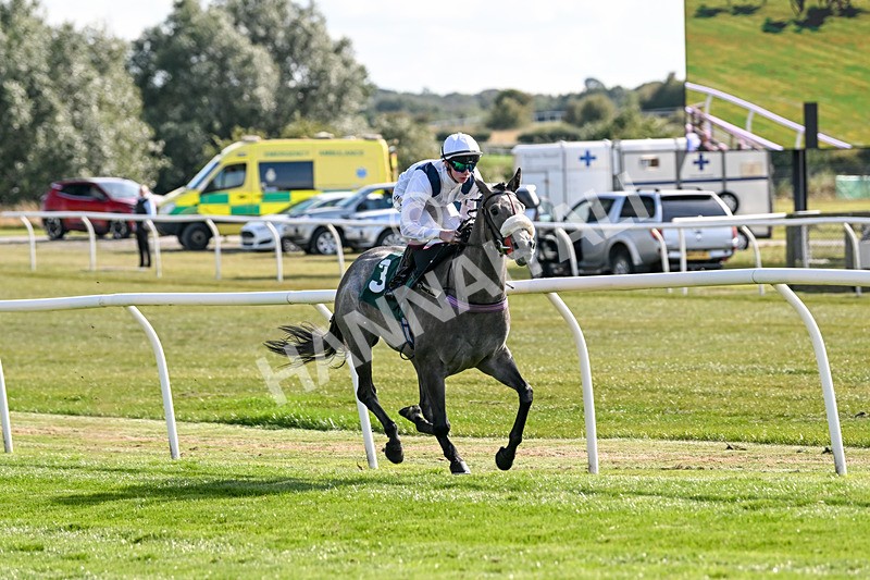 090925-Race 3-Maasai Mata-8648 - Race 3