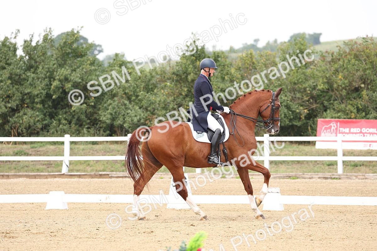 SBM_007426 - Class 9 - FEI INT I - 14.57-15.45