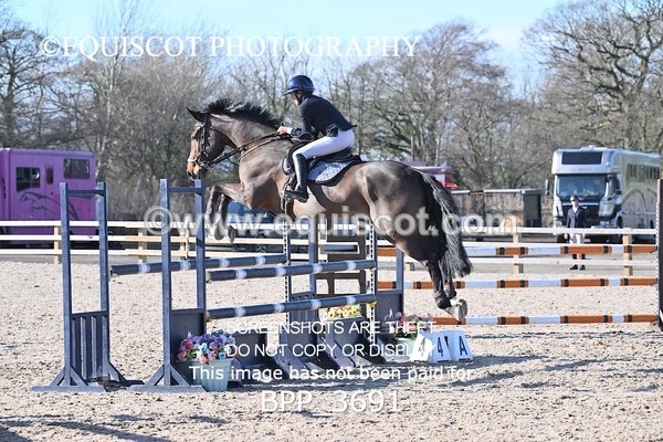 BPP_3691 - CLASS 8 Senior Newcomers/ 1.10m Open