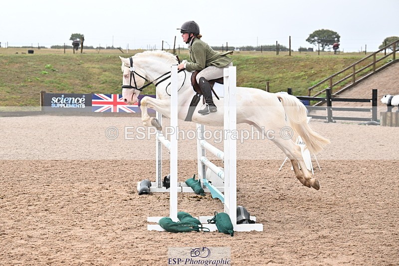 250827B-105458-00193 - Clear Round & Cls 1 Brit Nov 90cm